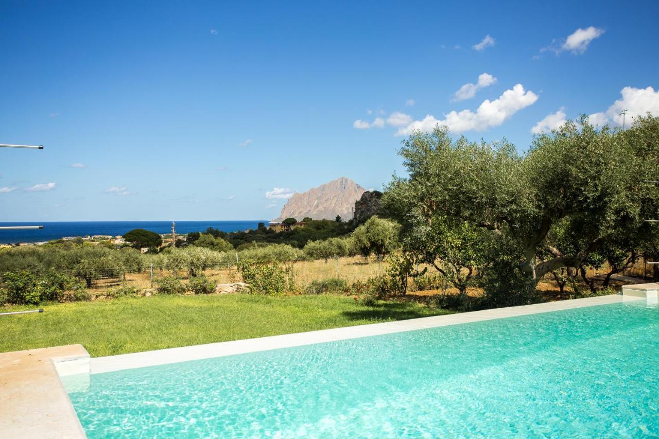 Villa Maria Una Finestra Sul Mare Valderice Exterior photo