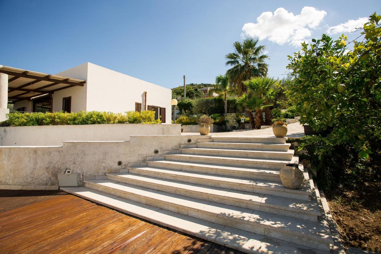 Villa Maria Una Finestra Sul Mare Valderice Exterior photo
